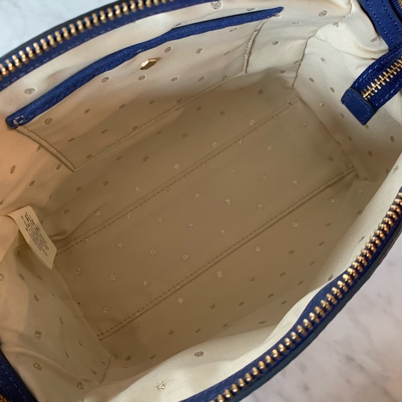 Kate Spade Mercer Isle Sienna Crossbody Bag - Picture 3 of 8